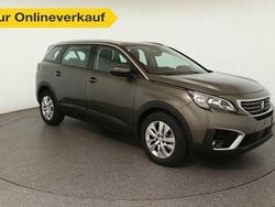 Grün Gebraucht 2019 Peugeot 5008 Business-Line Van / Kleinbus | 15.960 € (Superpreis)