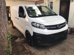 Weiß Gebraucht 2021 Opel Vivaro Van | 7.900 €