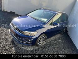 Blau Gebraucht 2018 VW Golf Sportsvan Join Van / Kleinbus | 18.800 € (Fairer Preis)