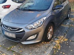 Grau Gebraucht 2013 Hyundai i30 Limousine | 8.500 € (Fairer Preis)