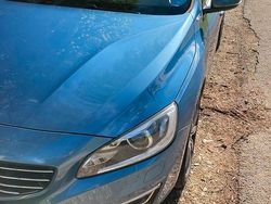 Blau Gebraucht 2015 Volvo V60 Kombi | 10.999 € (Fairer Preis)
