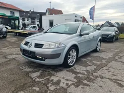 Grau Gebraucht 2004 Renault Mégane Cabriolet Dynamique Cabrio | 1.499 € (Superpreis)
