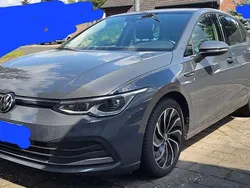 Grau Gebraucht 2020 VW Golf VII Style Limousine | 20.850 € (Etwas zu teuer)