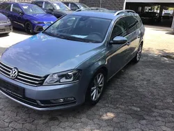 Grau Gebraucht 2011 VW Passat Highline Kombi | 6.999 € (Guter Preis)