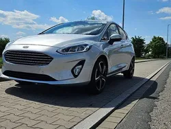 Silber Gebraucht 2017 Ford Fiesta Titanium Kleinwagen | 9.499 € (Guter Preis)