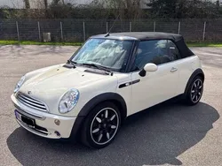 Weiß Gebraucht 2008 Mini Cooper Cabriolet Cabrio | 7.199 € (Etwas zu teuer)