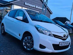 Weiss Gebraucht 2012 Toyota Yaris Life Limousine | 5.885 € (Fairer Preis)