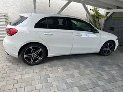 Weiß Gebraucht 2020 Mercedes A180 Advanced Limousine | 22.300 € (Fairer Preis)