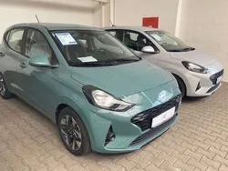 Mangrove green / mic Neu 2025 Hyundai i10 Trend Kleinwagen | 19.690 € (Etwas zu teuer)