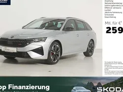 Silber Gebraucht 2024 Skoda Octavia RS Kombi | 36.780 € (Superpreis)