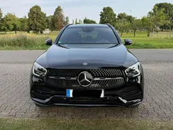 Schwarz Gebraucht 2019 Mercedes GLC200 AMG line SUV | 36.999 € (Fairer Preis)