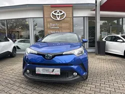 Titanblau metallic Gebraucht 2018 Toyota C-HR Club SUV | 18.972 € (Fairer Preis)