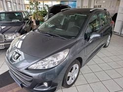 Grau Gebraucht 2011 Peugeot 207 Premium Kombi | 4.990 € (Etwas zu teuer)