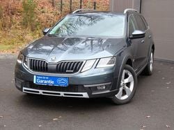 Grau Gebraucht 2019 Skoda Octavia Scout 4x4 Kombi | 15.999 € (Fairer Preis)
