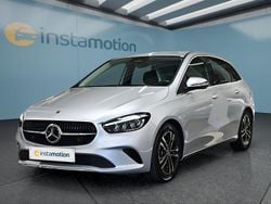 Silber Gebraucht 2024 Mercedes B180 Van / Kleinbus | 30.149 € (Guter Preis)