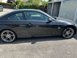 Schwarz Gebraucht 2009 BMW 330 Coupé | 14.900 € (Fairer Preis)