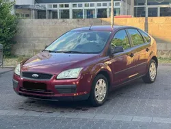 Rot Gebraucht 2006 Ford Focus Kleinwagen | 2.950 € (Fairer Preis)