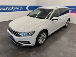 Weiß Gebraucht 2021 VW Passat Elegance Kombi | 24.999 € (Etwas zu teuer)