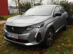 Artense silber metallic Gebraucht 2023 Peugeot 3008 Allure SUV | 39.500 €