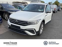 Weiß Gebraucht 2025 VW Tiguan Allspace Life SUV | 36.650 € (Superpreis)