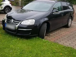 Schwarz Gebraucht 2009 VW Golf VI Limousine | 600 €