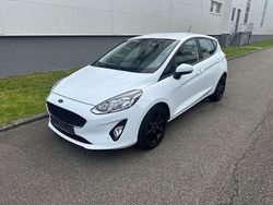 Weiß Gebraucht 2017 Ford Fiesta Cool & Connect Kleinwagen | 7.500 € (Fairer Preis)