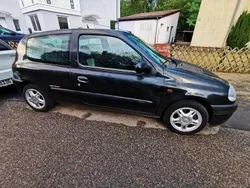 Gebraucht 2001 Renault Clio II Kleinwagen | 800 €