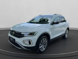 Weiß Gebraucht 2022 VW T-Roc Life SUV | 32.840 € (Etwas zu teuer)