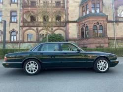 Grün Gebraucht 1998 Jaguar XJ8 Limousine | 13.800 €