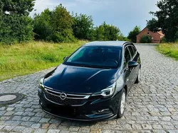 Schwarz Gebraucht 2016 Opel Astra Business Kombi | 9.999 € (Fairer Preis)