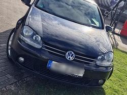 Schwarz Gebraucht 2008 VW Golf V Kleinwagen | 2.800 € (Fairer Preis)