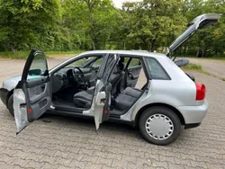 Silber Gebraucht 1999 Audi A3 Ambiente Limousine | 2.290 € (Fairer Preis)