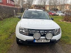 Weiß Gebraucht 2016 Dacia Duster SUV | 7.390 € (Guter Preis)