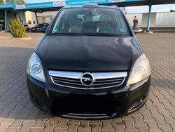 Schwarz Gebraucht 2008 Opel Zafira Van / Kleinbus | 1.800 € (Superpreis)