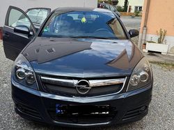 Blau Gebraucht 2007 Opel Vectra Coupé | 2.500 €