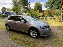Bronze Gebraucht 2015 VW Golf VII LOUNGE Limousine | 9.800 € (Guter Preis)