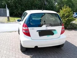 Weiß Gebraucht 2007 Mercedes A180 Limousine | 2.100 € (Teuer)