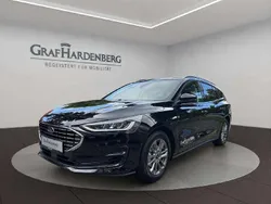 Agate black meallic Gebraucht 2025 Ford Focus Titanium Kombi | 29.980 € (Fairer Preis)