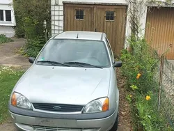 Silber Gebraucht 2000 Ford Fiesta Kleinwagen | 450 €
