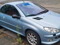 Grau Gebraucht 2003 Peugeot 206 CC Cabrio | 1.000 € (Guter Preis)