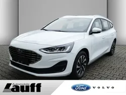 Weiss Gebraucht 2023 Ford Focus Titanium Kombi | 22.990 € (Fairer Preis)