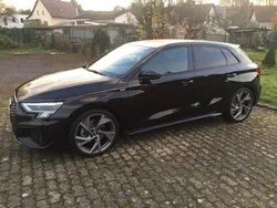 Schwarz Gebraucht 2021 Audi A3 Sportback S-Line Limousine | 23.490 € (Etwas zu teuer)