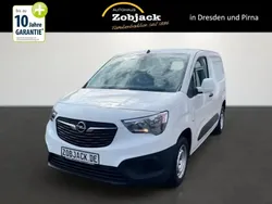 Weiß Gebraucht 2021 Opel Combo Van / Kleinbus | 15.900 € (Guter Preis)