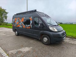 Schwarz Gebraucht 2009 Peugeot Boxer Van | 17.500 €