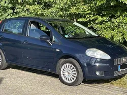 Blau Gebraucht 2011 Fiat Grande Punto Kleinwagen | 1.850 € (Fairer Preis)