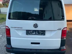 Weiß Gebraucht 2016 VW T6 Van | 15.000 €