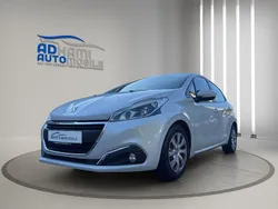 Weiß Gebraucht 2016 Peugeot 208 Kleinwagen | 9.698 € (Fairer Preis)