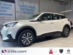 Perlmutt weiss Gebraucht 2022 Peugeot e-2008 Active SUV | 15.495 € (Superpreis)