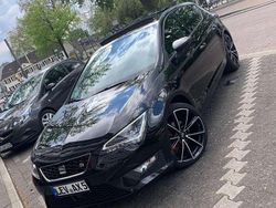 Schwarz Gebraucht 2015 Seat Leon FR Limousine | 9.480 € (Fairer Preis)