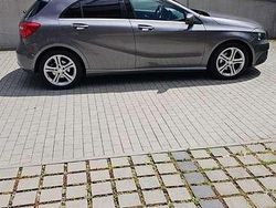 Grau Gebraucht 2015 Mercedes A180 Kleinwagen | 17.400 € (Teuer)